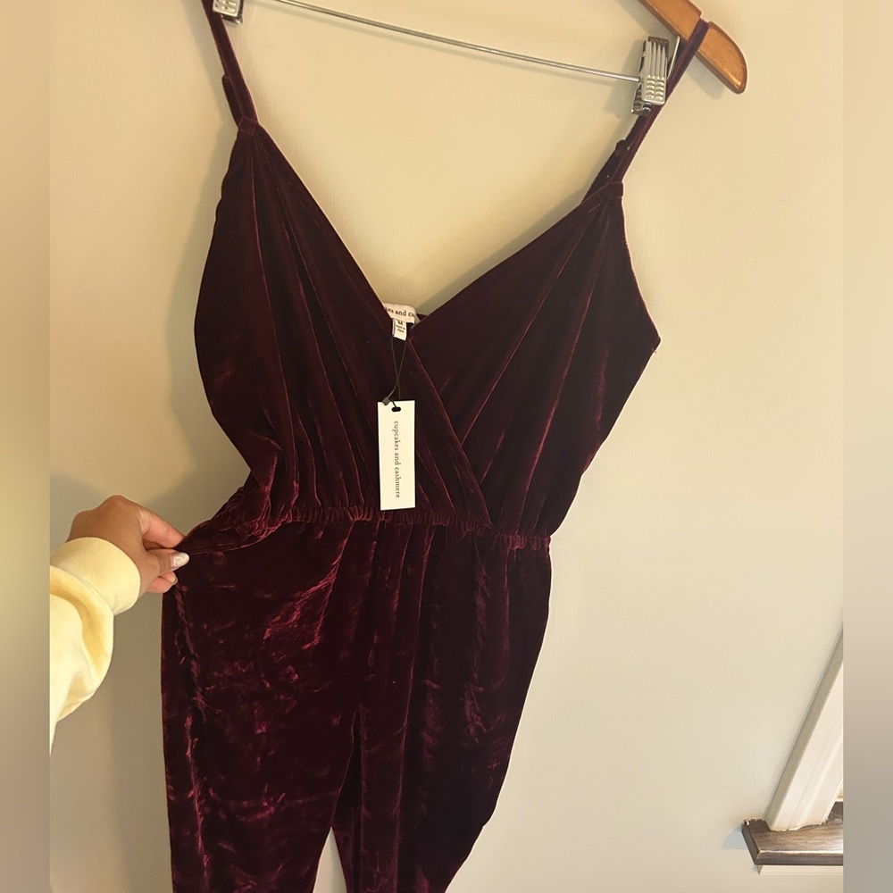 NWT cupcakes & cashmere Velvet Jumpsuit - Picture 1 of 11